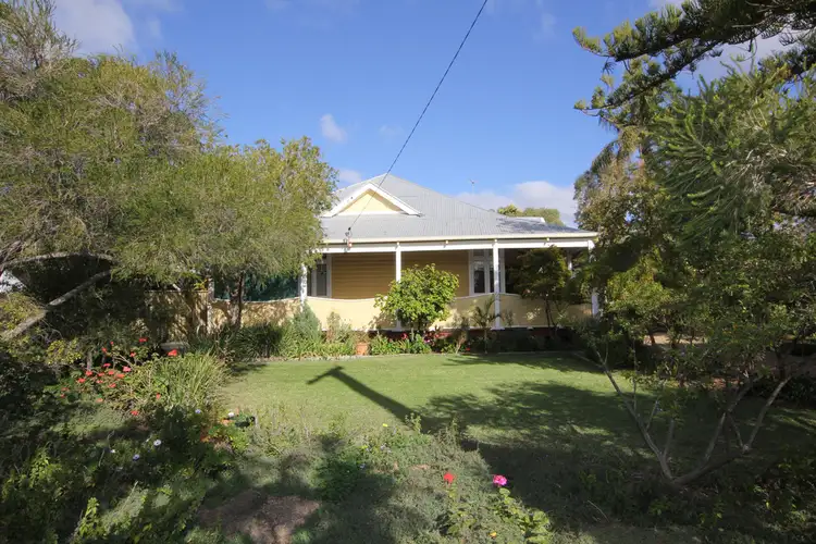 5 Hart Street, Merredin WA 6415
