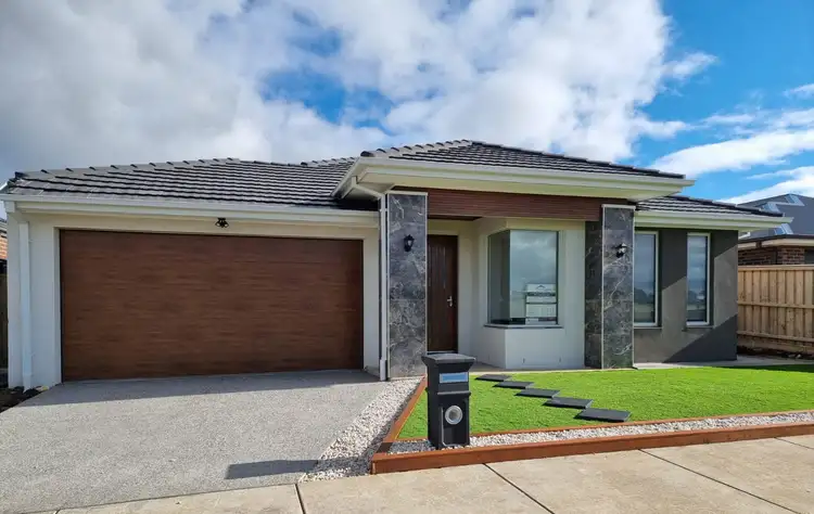 8 Sunbeam Street, Smythes Creek VIC 3351