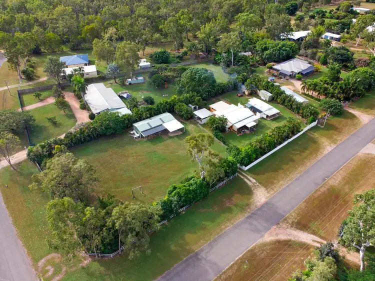 Second view of Homely house listing, 2 Helix Street, Bluewater QLD 4818