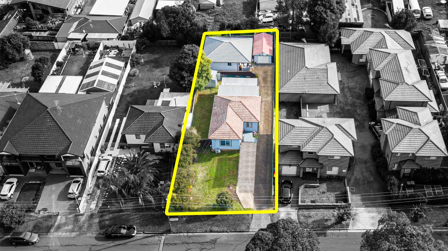 Main view of Homely house listing, 39 Neerini Avenue, Smithfield NSW 2164