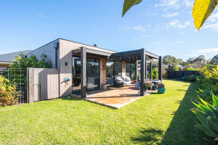 67 Duggan Drive, Cowaramup WA 6284