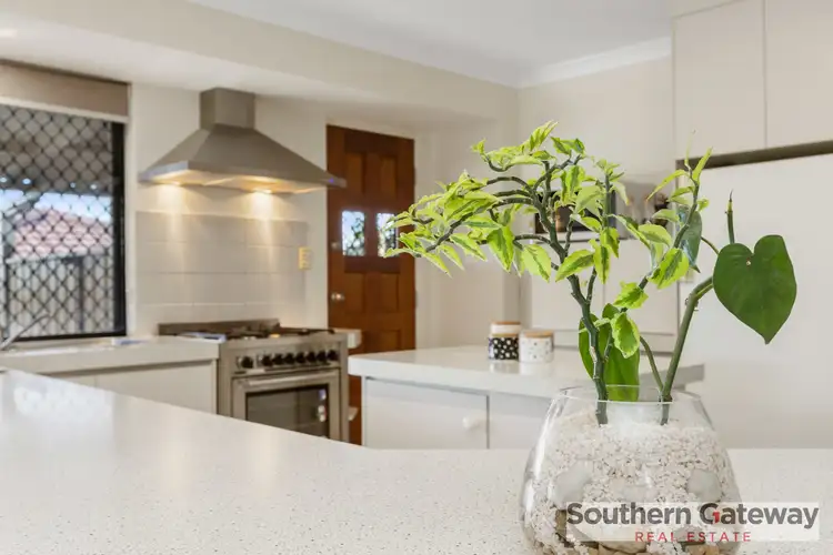 Fourth view of Homely house listing, 13 Werloo Court, Leda WA 6170