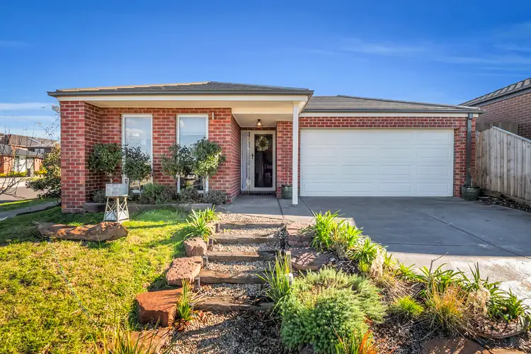 1 Kumalie Drive, Doreen VIC 3754