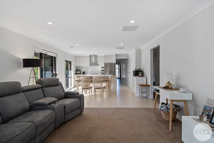 Fifth view of Homely house listing, 16 Oneil Court, Epsom VIC 3551