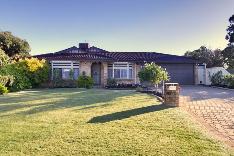 33 Manly Crescent, Warnbro WA 6169