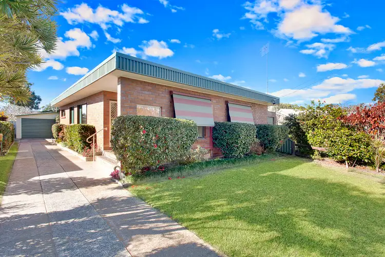 12 Boronia Crescent, North Haven NSW 2443