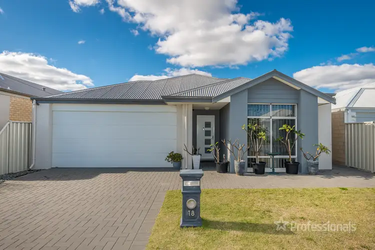 18 Waveski Street, Yanchep WA 6035