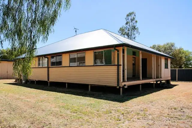33 STATION STREET, Roma QLD 4455