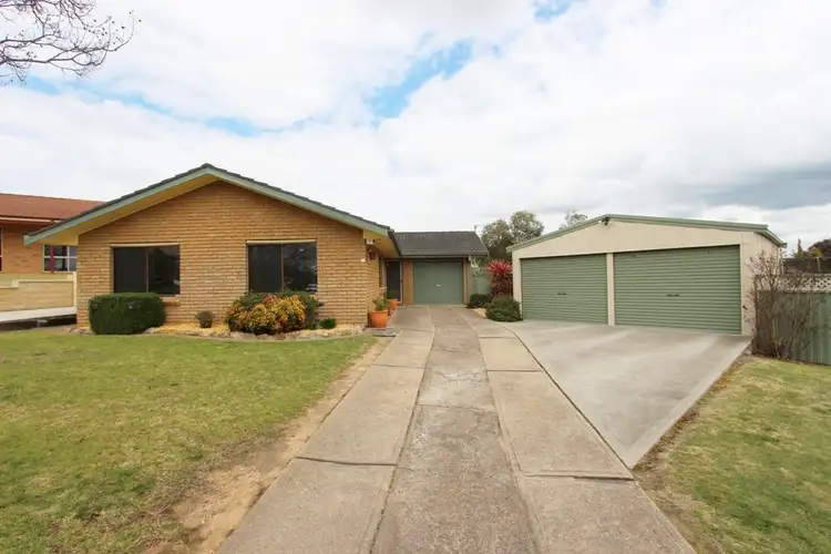 36 Pellion Place, Bathurst NSW 2795