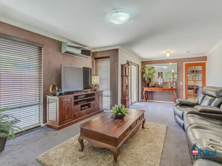 16 Boronia Close, Camillo WA 6111