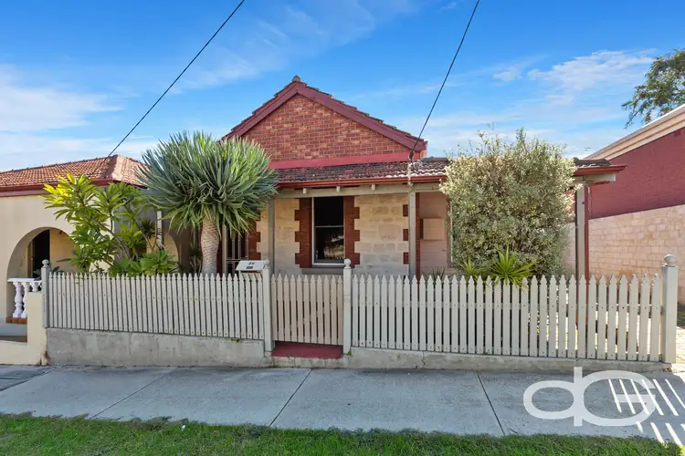 36 Lefroy Road, Beaconsfield WA 6162