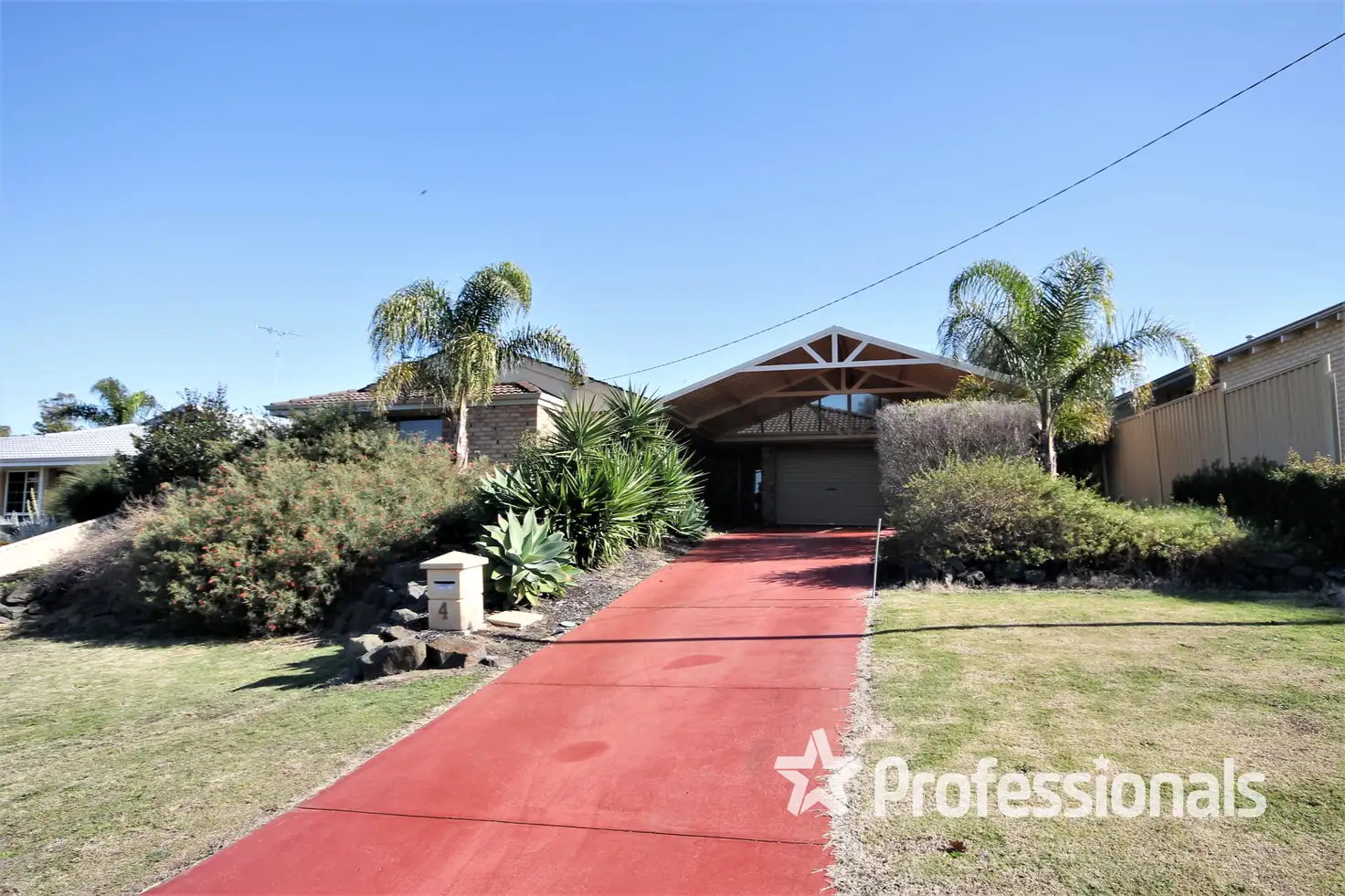 Main view of Homely house listing, 4 Wallaroo Way, Australind WA 6233