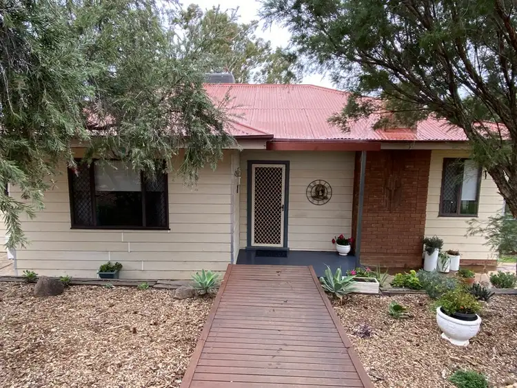 42 High Street, Parkes NSW 2870