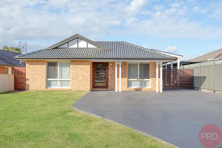 25 Lycett Close, Metford NSW 2323