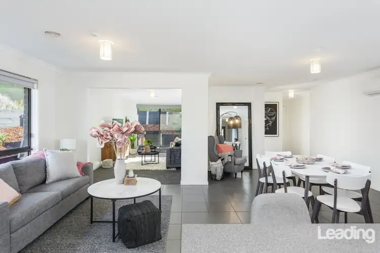 Second view of Homely house listing, 6 Oswin Court, Sunbury VIC 3429