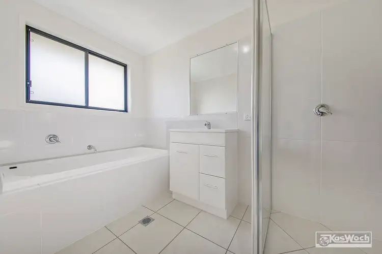 Sixth view of Homely house listing, 8 MARYLAND WAY, Parkhurst QLD 4702