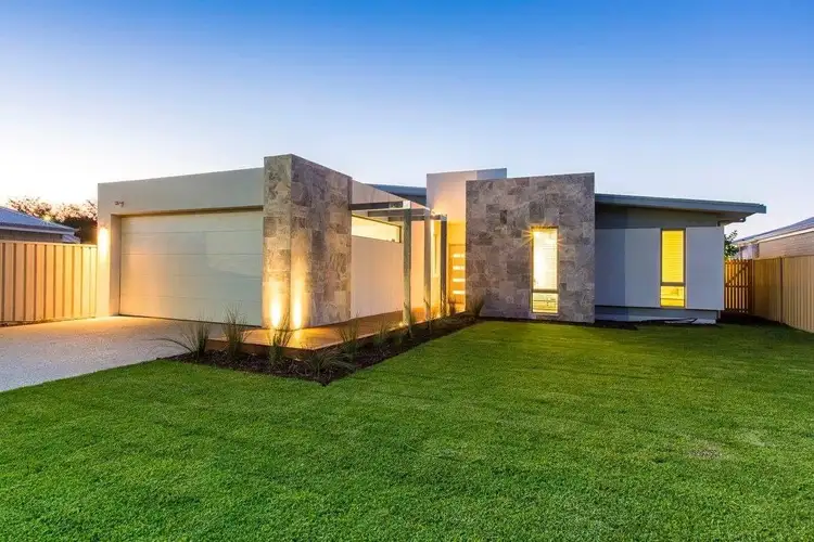 4 Blue Manna Mews, Geographe WA 6280