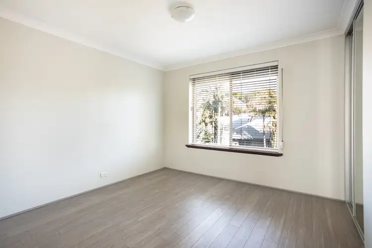 Fifth view of Homely house listing, 6 Lourens Dale, Winthrop WA 6150