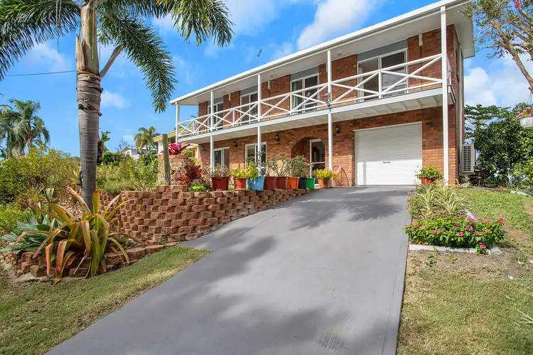 2 Antoney Lane, Sarina Beach QLD 4737
