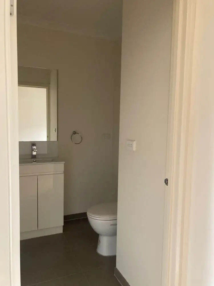 Fifth view of Homely house listing, 2/19 Central Avenue, Thomastown VIC 3074