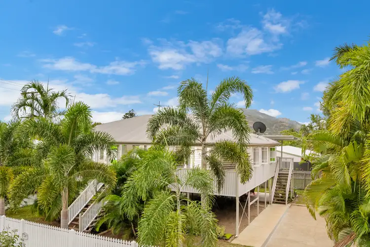 17 Hughes Street, Hermit Park QLD 4812