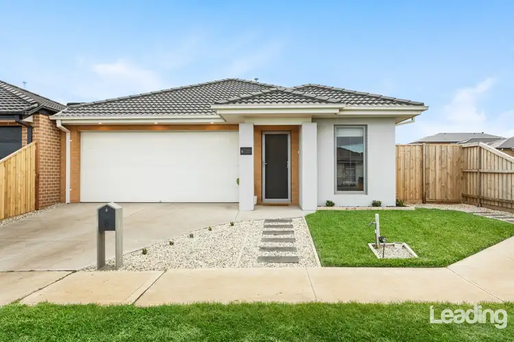 6 Fragrant Crescent, Diggers Rest VIC 3427