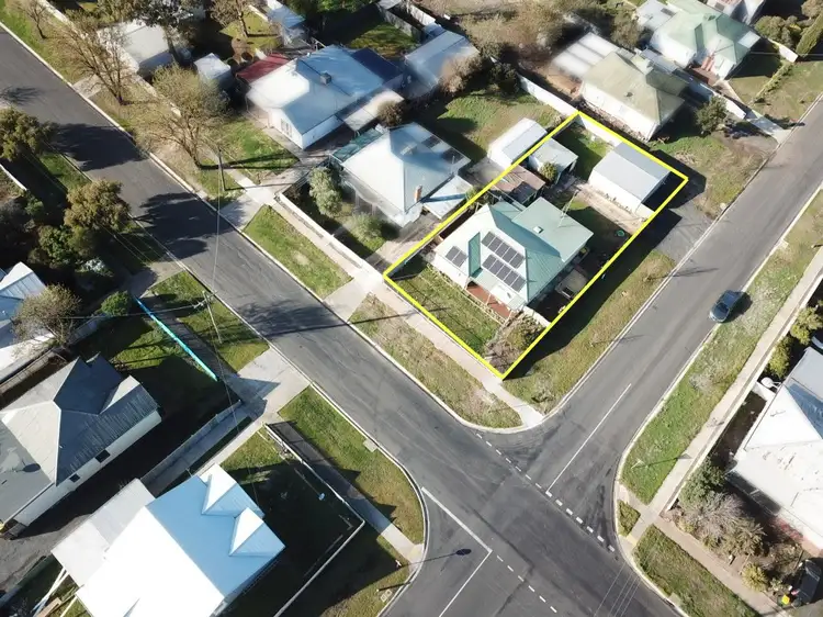 Second view of Homely house listing, 11 Edward Street, Horsham VIC 3400