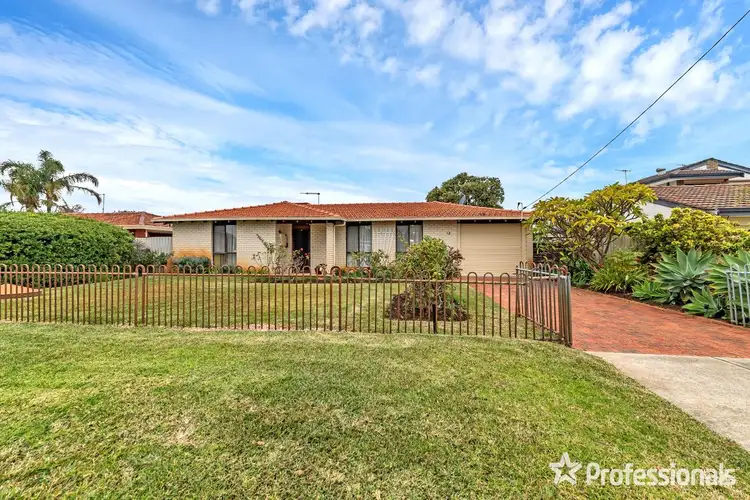12 Goongarrie Drive, Waikiki WA 6169