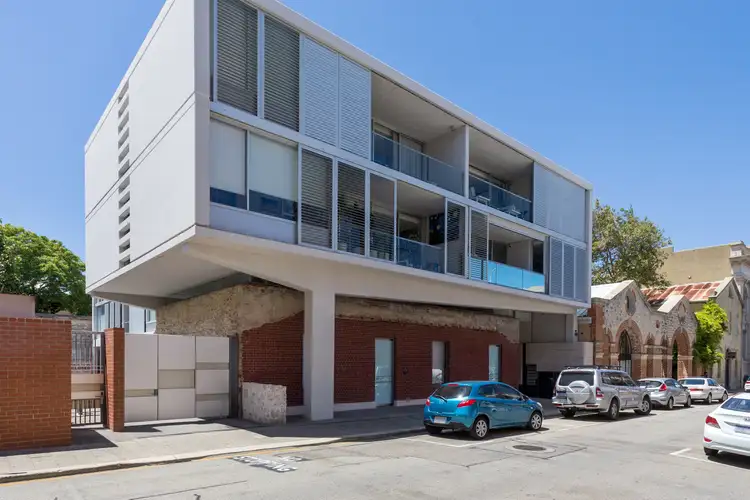 9/32 Henry Street, Fremantle WA 6160
