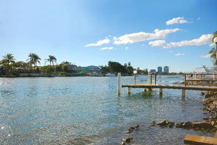 171 Stanhill Drive, Chevron Island QLD 4217