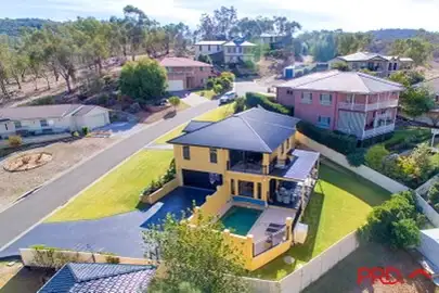 Second view of Homely house listing, 4 Glenview Place, Tamworth NSW 2340