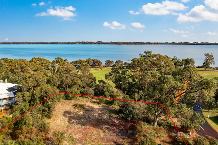 2 Balmoral Boulevard