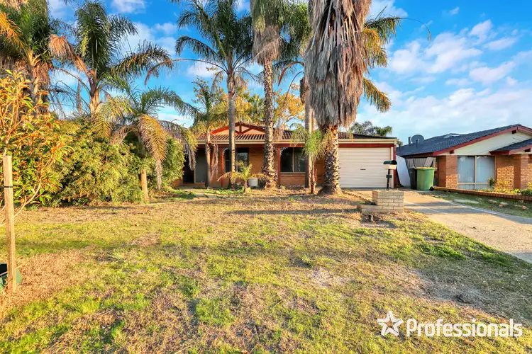 50 Forest Lakes Drive, Thornlie WA 6108