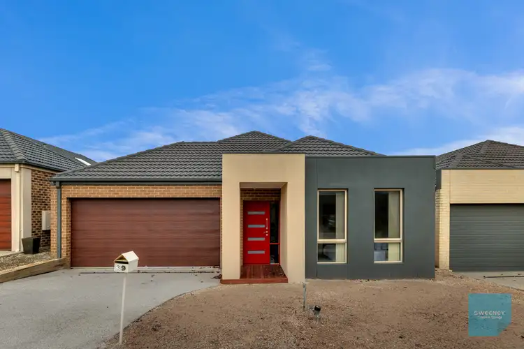 39 Arroyo Place, Caroline Springs VIC 3023