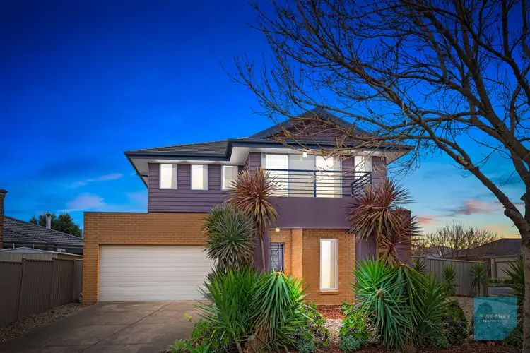 2 Forest Glade Way, Caroline Springs VIC 3023
