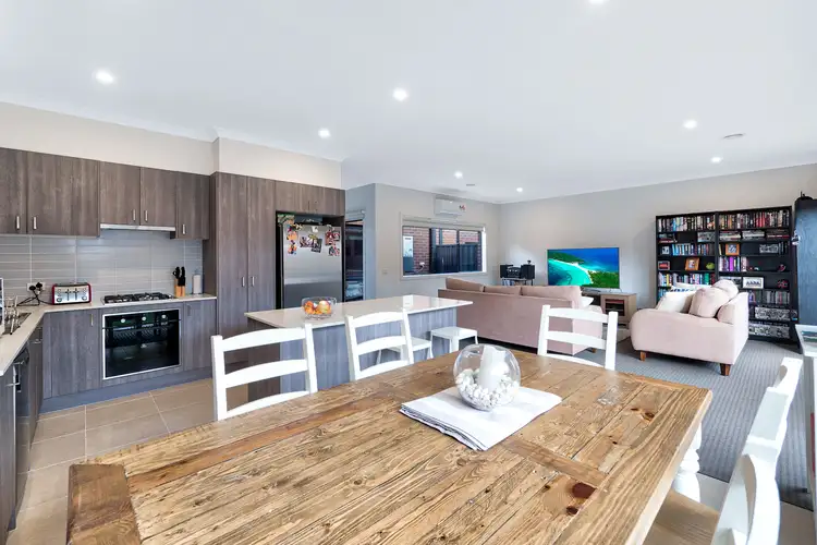 Fifth view of Homely unit listing, 21 Cabernet Way, Pakenham VIC 3810