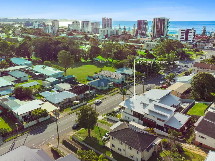 42 Miles Street, Kirra QLD 4225
