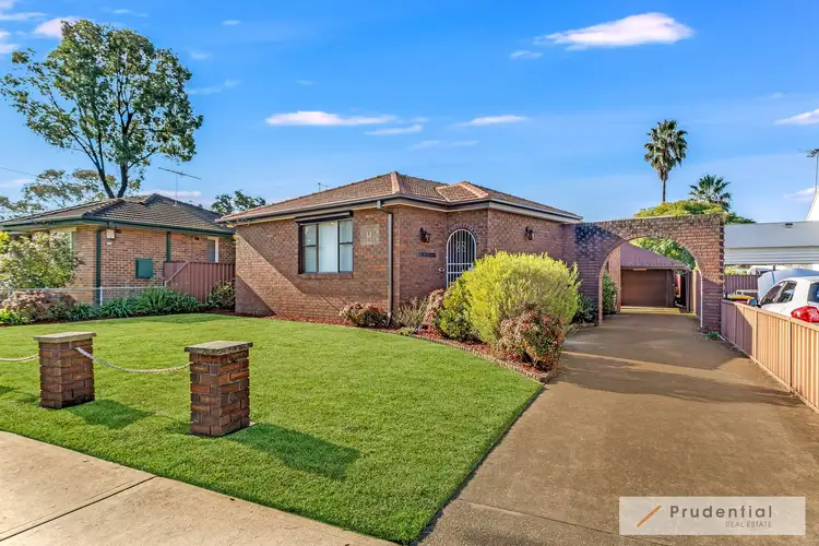 11 Stanwell Crescent, Ashcroft NSW 2168