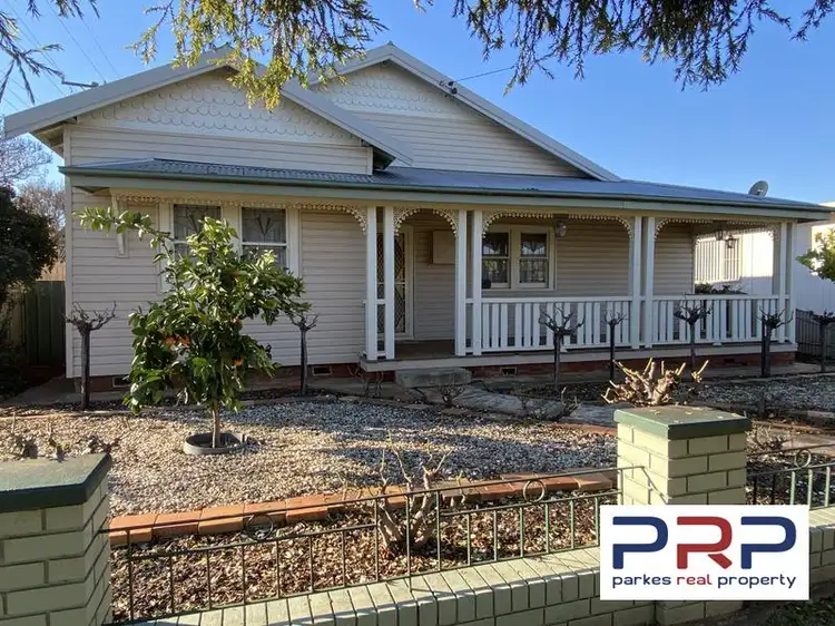 24 Grenfell street, Parkes NSW 2870
