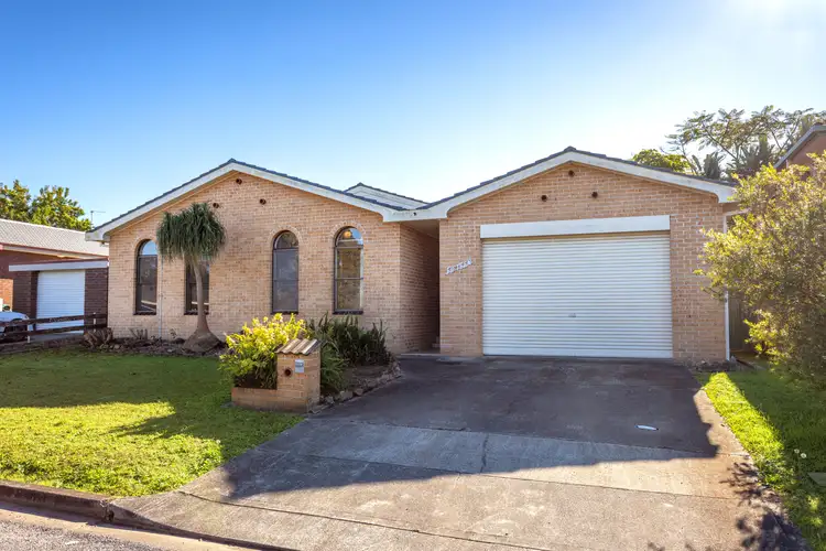 15 Wootton Crescent, Taree NSW 2430