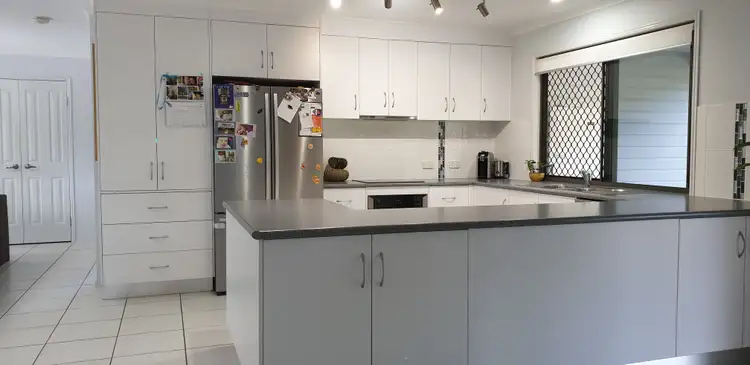 Sixth view of Homely house listing, 9 Breen Court, Mcilwraith QLD 4671