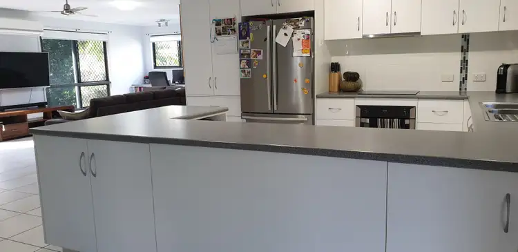 Seventh view of Homely house listing, 9 Breen Court, Mcilwraith QLD 4671