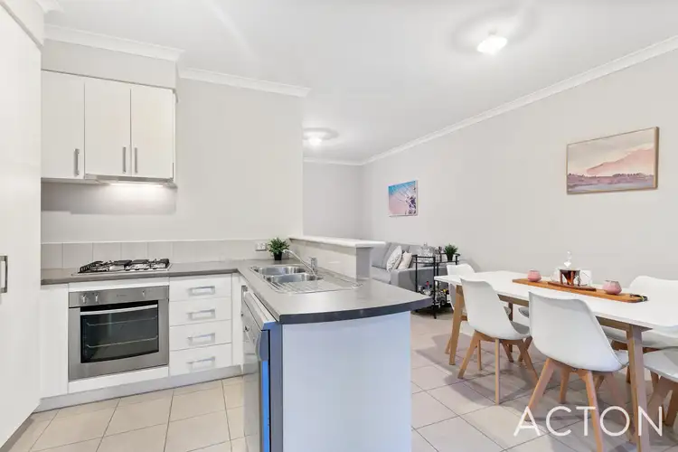3/2 Quadea Way, Nollamara WA 6061