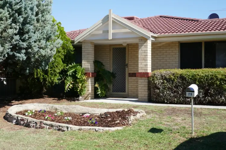 29 Reveley Close, Seville Grove WA 6112