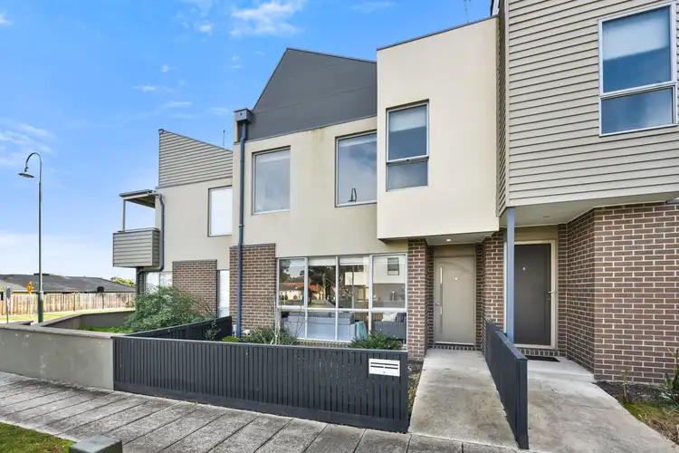 Second view of Homely townhouse listing, 8 Braddon Way, Lynbrook VIC 3975