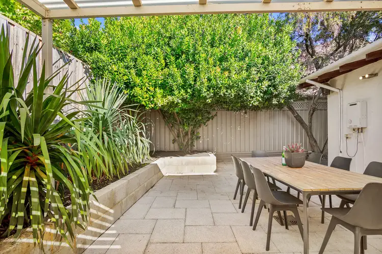 4/74 Mary Street, Como WA 6152