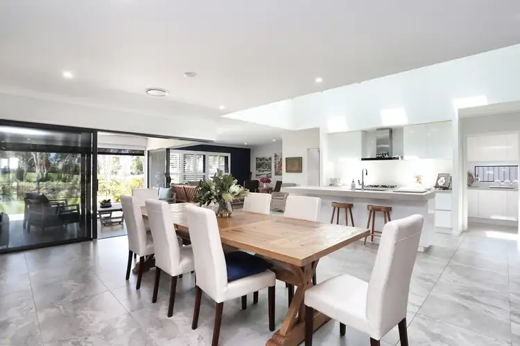 160 Freshwater Drive, Banksia Beach QLD 4507