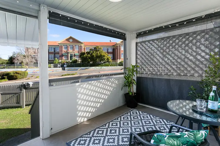 6 Fitzgibbon Street, North Ipswich QLD 4305