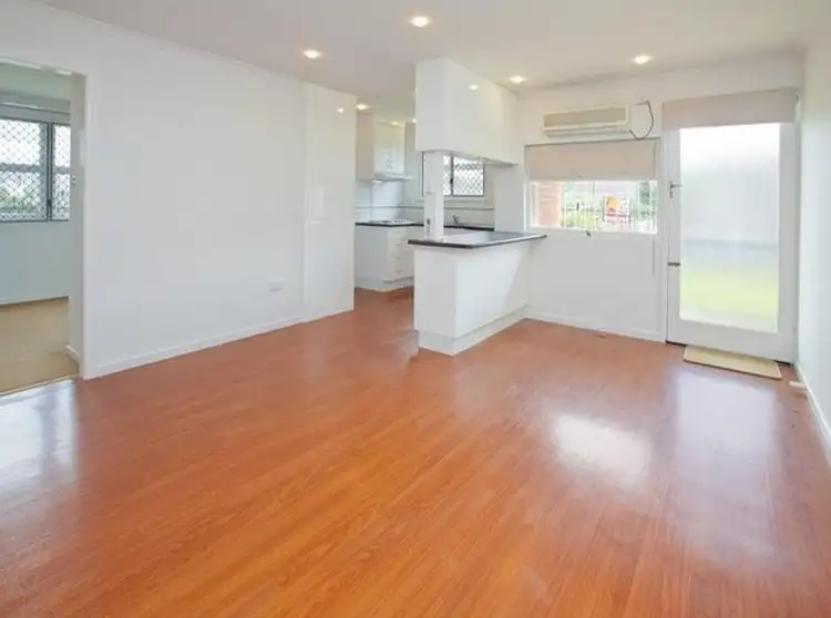 2/2 Carl street, Woolloongabba QLD 4102