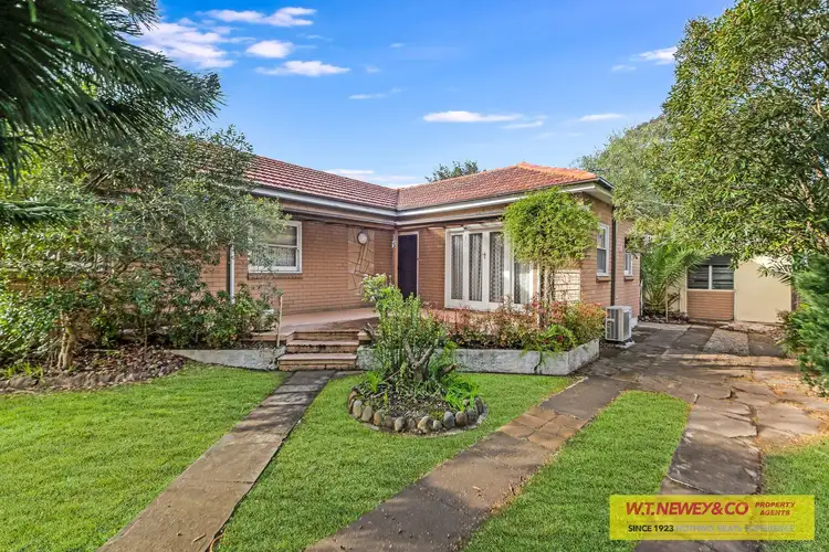 13 Beale Street, Georges Hall NSW 2198